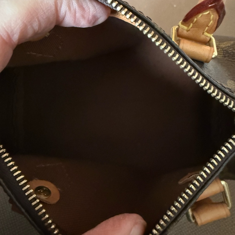Louis Vuitton Mini Monogram Speedy Bag - Picture 9 of 9